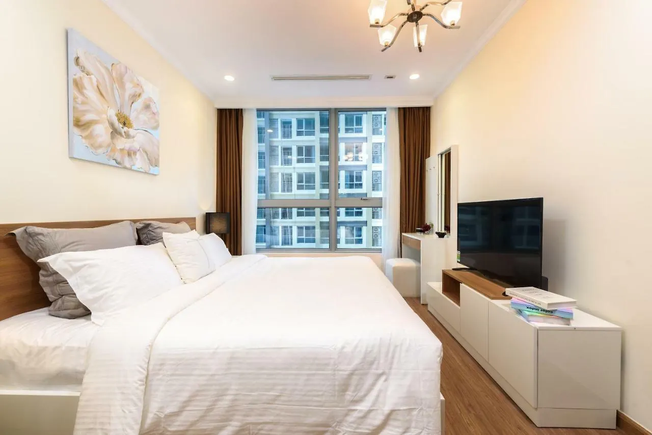 Luxury Vinhomes Central Park Humi Homes Apartment