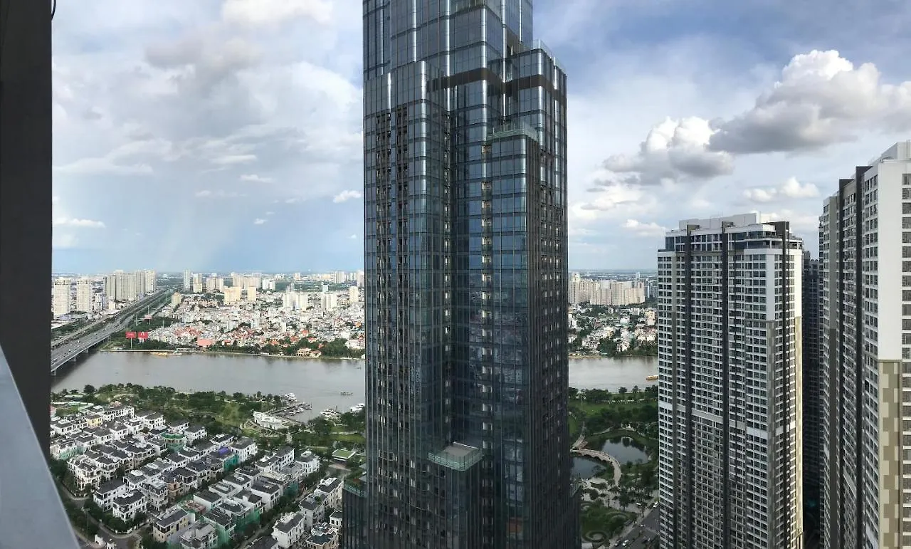 Luxury Vinhomes Central Park Humi Homes Apartment