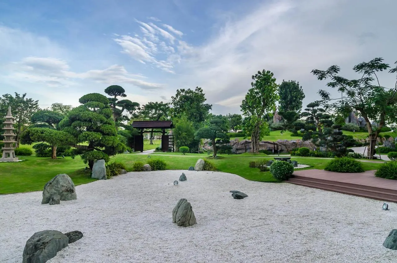 Luxury Vinhomes Central Park Humi Homes Apartment